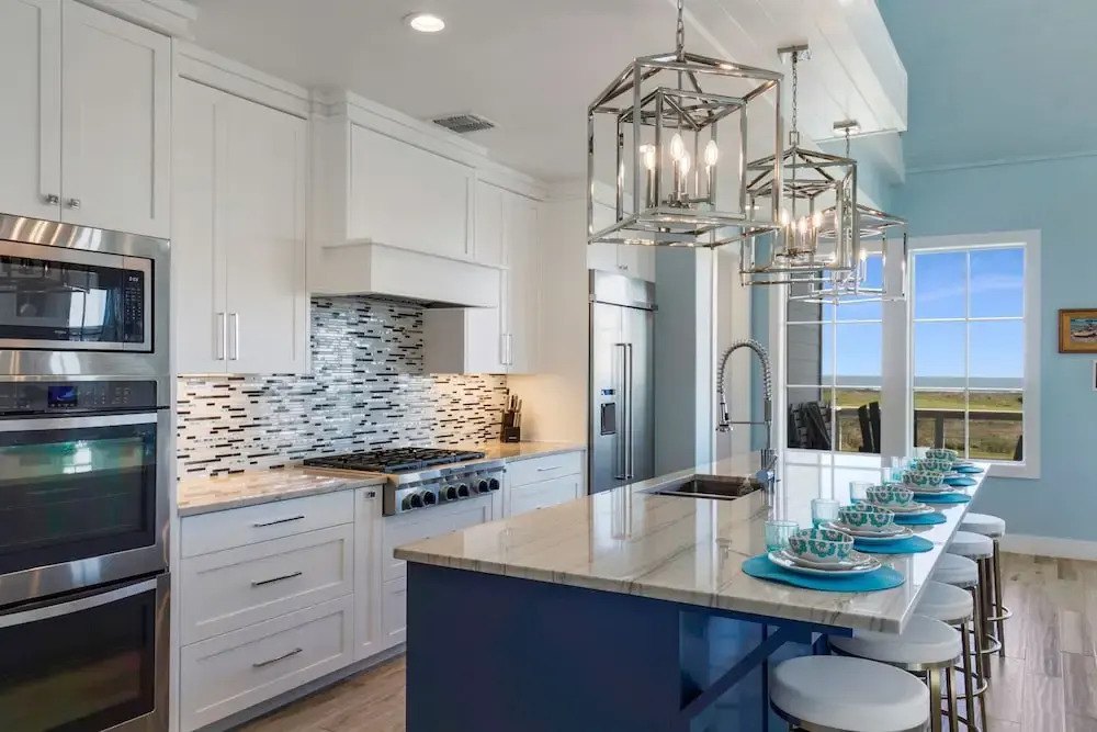 144 Sunrise Home 7 Bedrooms 6.5 Bathrooms Home
