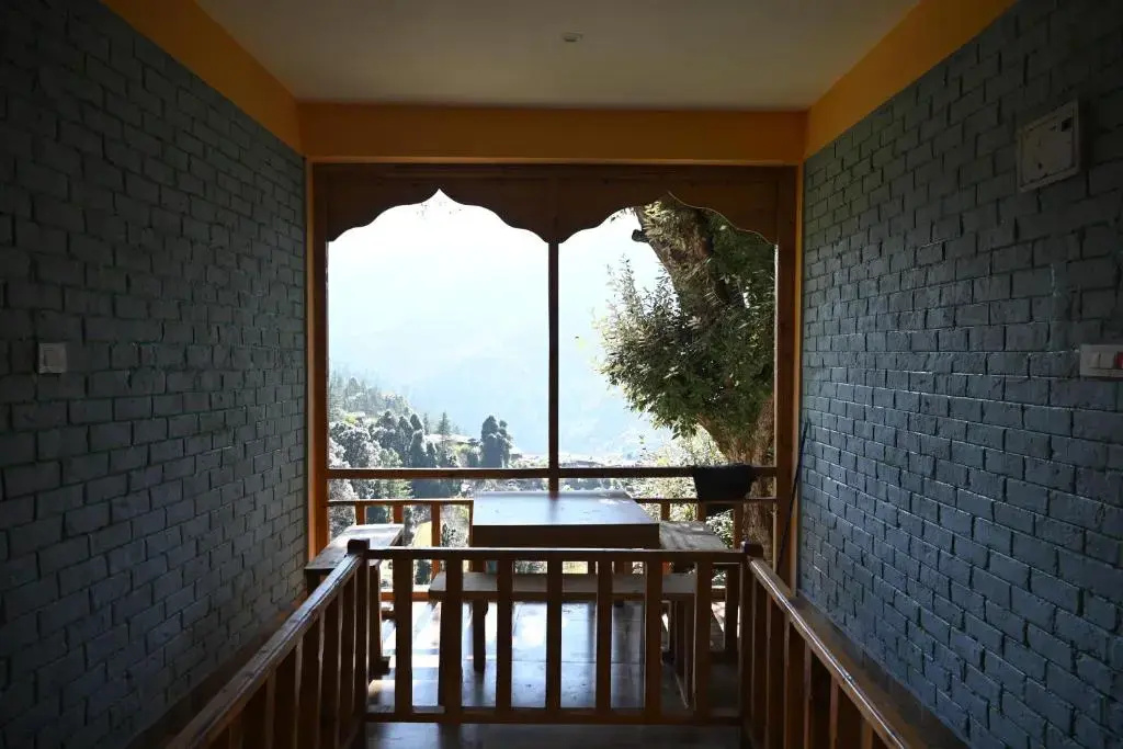 MOZO Inn&Cafe Jibhi