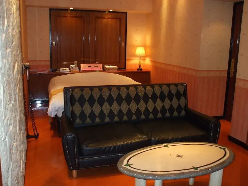 Hotel Large
