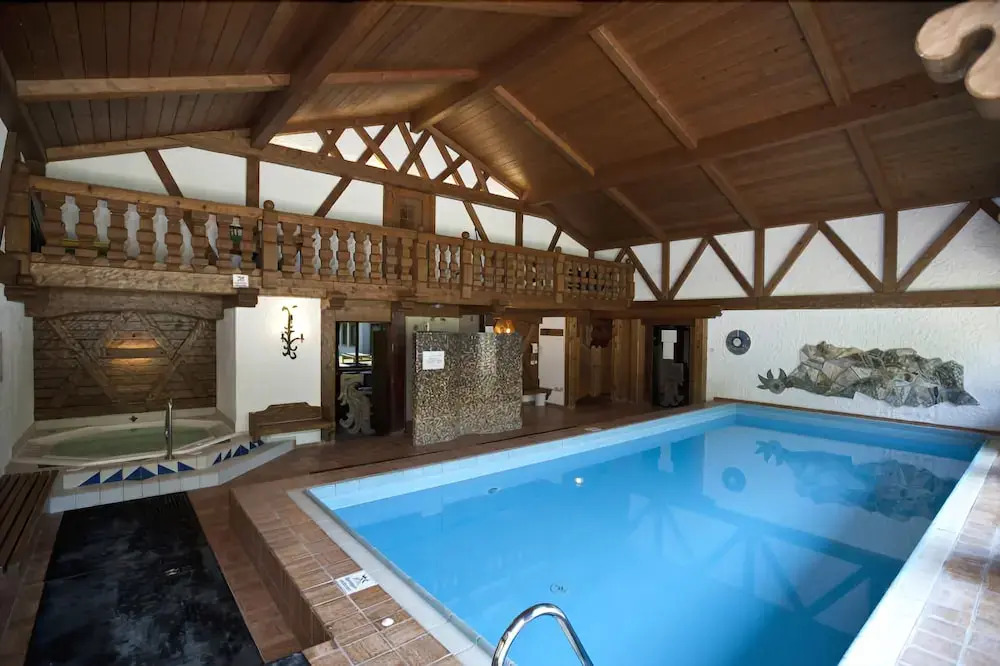 Aktivhotel & Gasthof Schmelz Ihr familienfreundliches Urlaubs Hotel mit Wellness, Almsauna, Chiemgau Karte