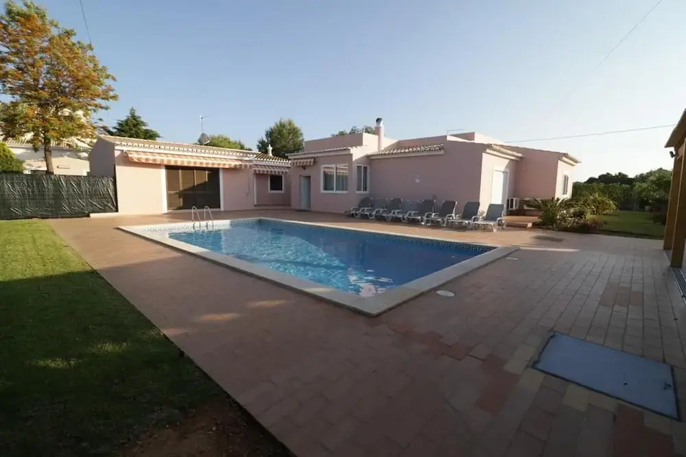 Villa With 5 Bedrooms in Estômbar, With Wonderful City View, Private Pool, Enclosed Garden - 6 km From the Beach