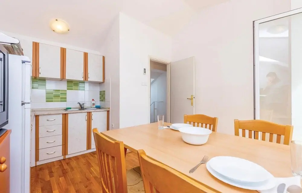 Amazing Home in Dramalj With Wifi and 3 Bedrooms