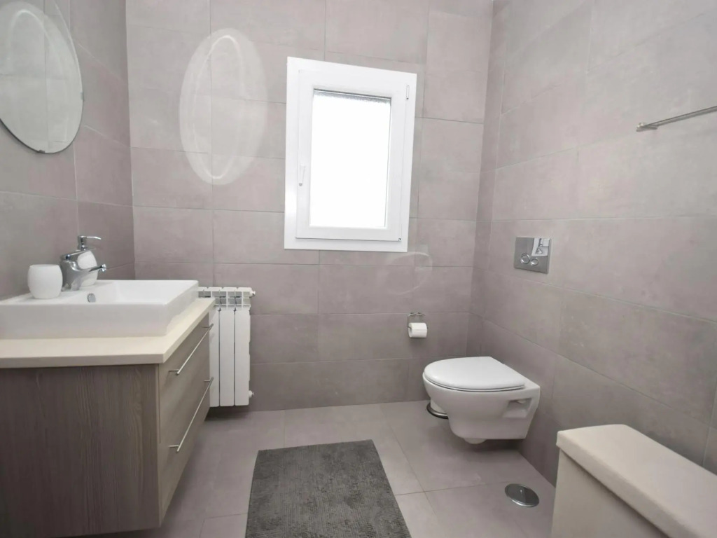Spacious Villa in Salir de Mato with Private Pool, Terrace