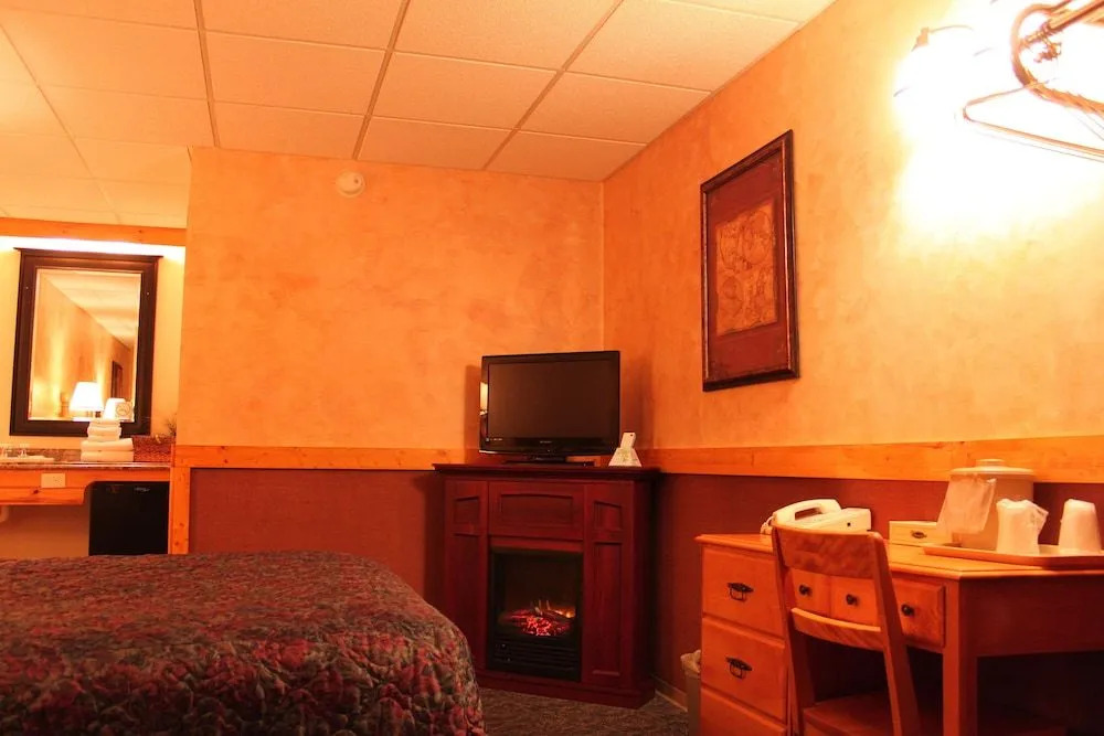 Algoma Motel