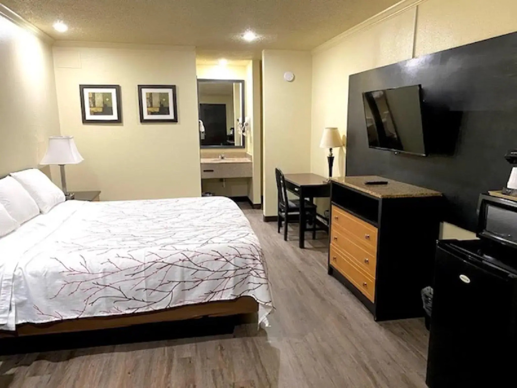 Travelers Inn Elizabeth City