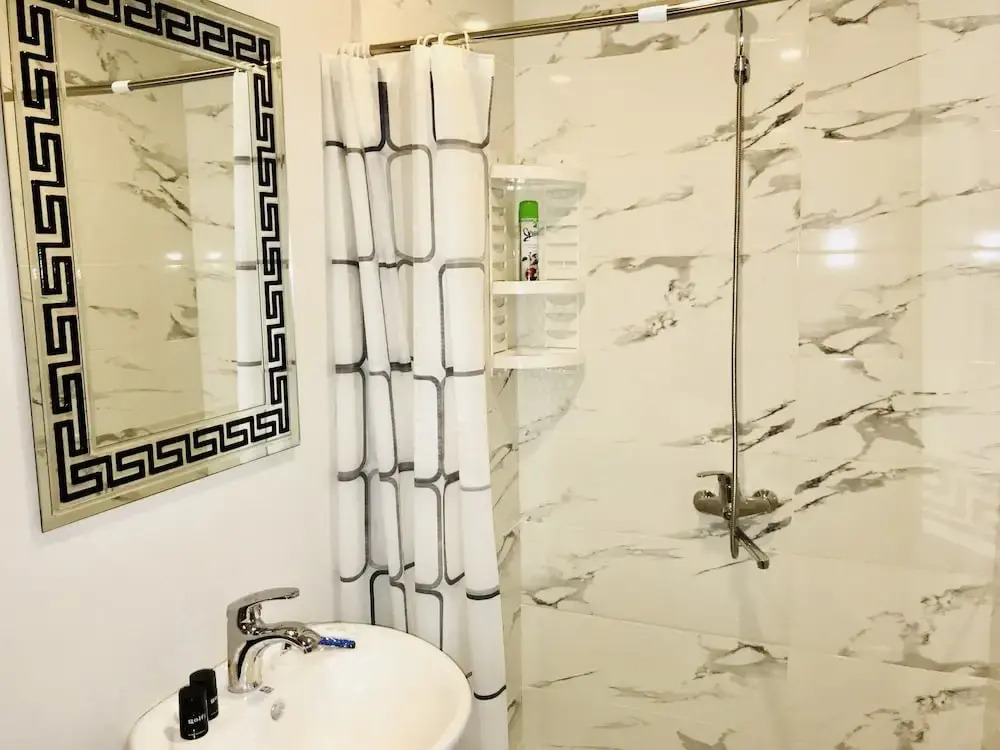 Check-in Baku Hotel & Hostel