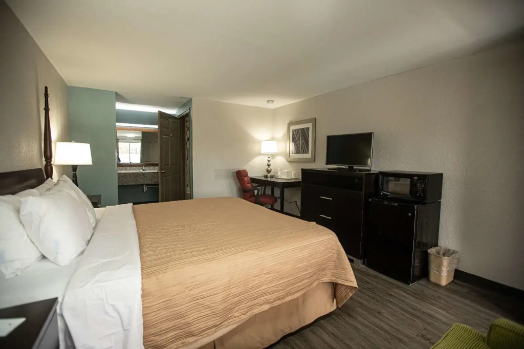 Knights Inn Mount Airy