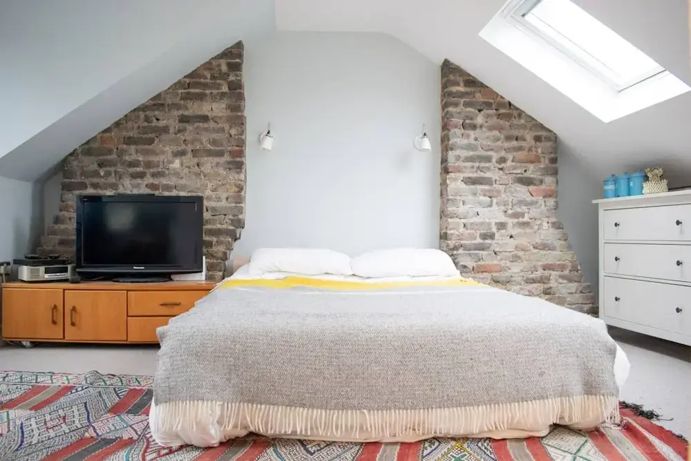 Stunning 5 Bedroom Family Home in East London