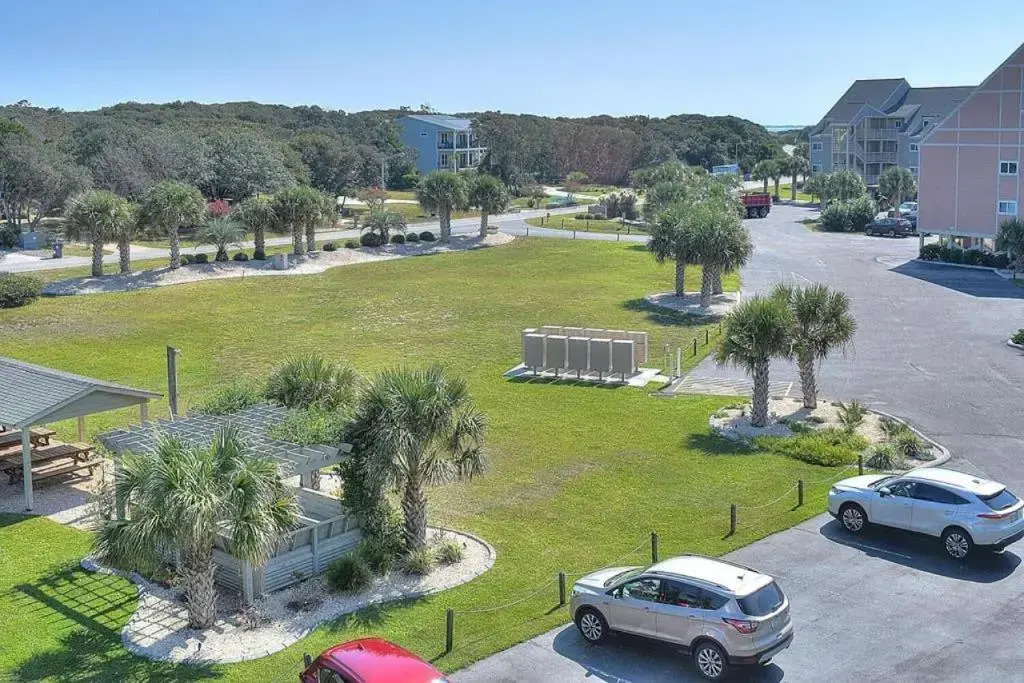 Oak Island Beach Villa 1609 - The Captains Perch