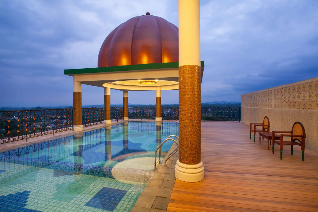 Alhambra Hotel & Convention, BW Signature Collection