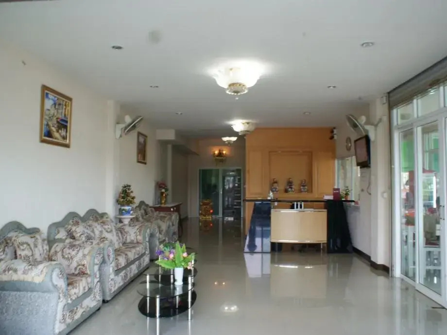 Crystal Place Buayai