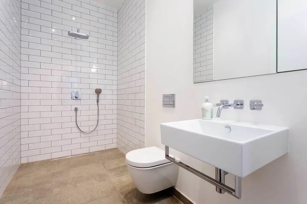 Contemporary Studio in Swiss Cottage