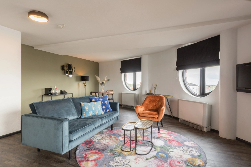 Leonardo Hotel IJmuiden Seaport Beach