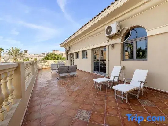 Luxury 5BR plus Maid Private Villa with Direct Beach Access