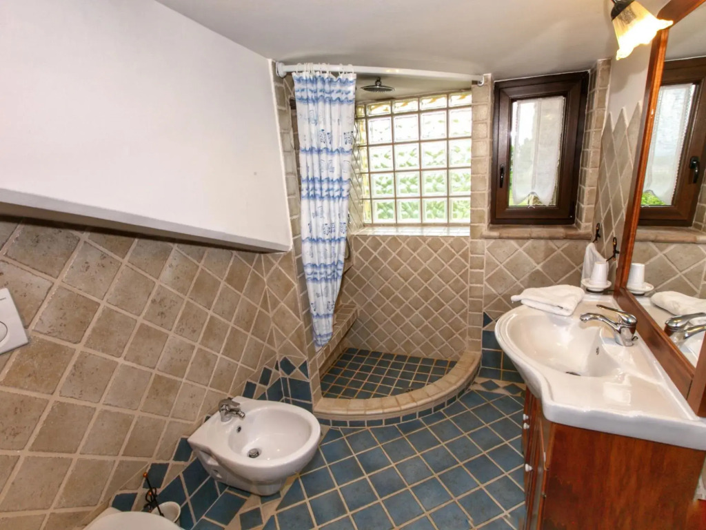 Peaceful Villa in Montefiascone with Bubble Bath