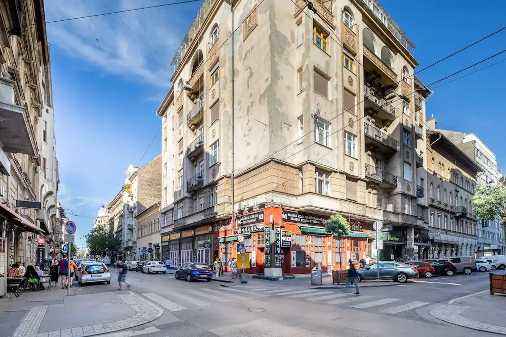 Huge Apartment in the city center