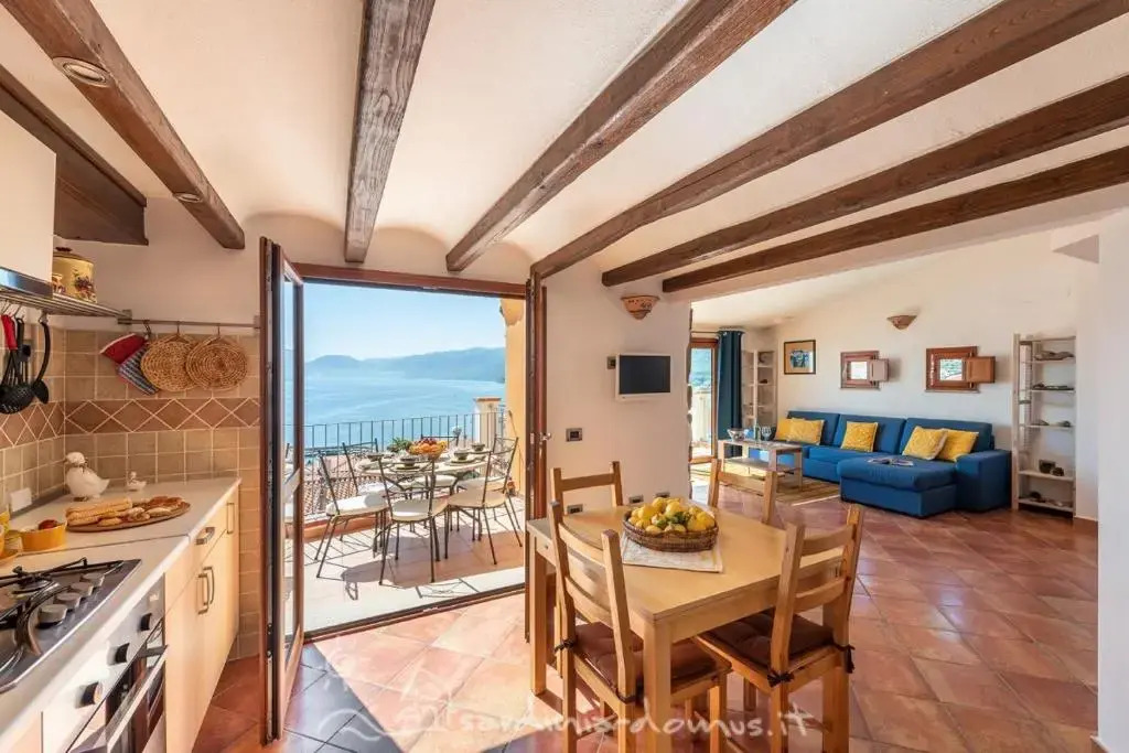 Casa Con Vista Mare