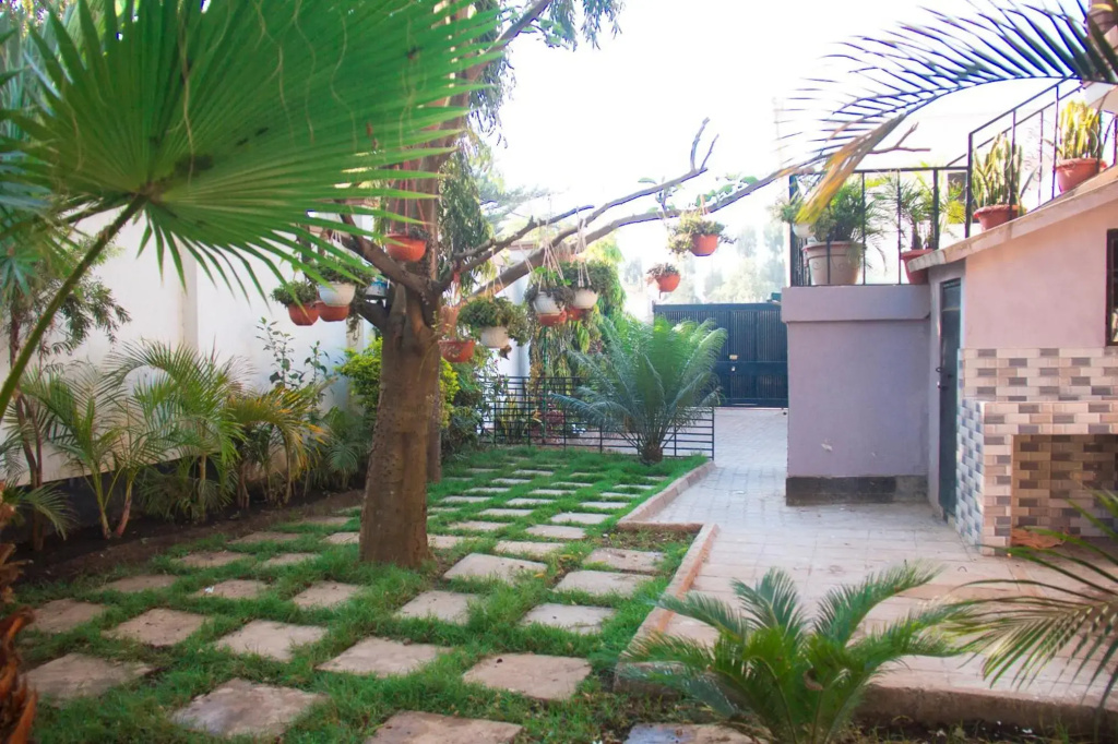 MINA CHAI HOUSE BNB