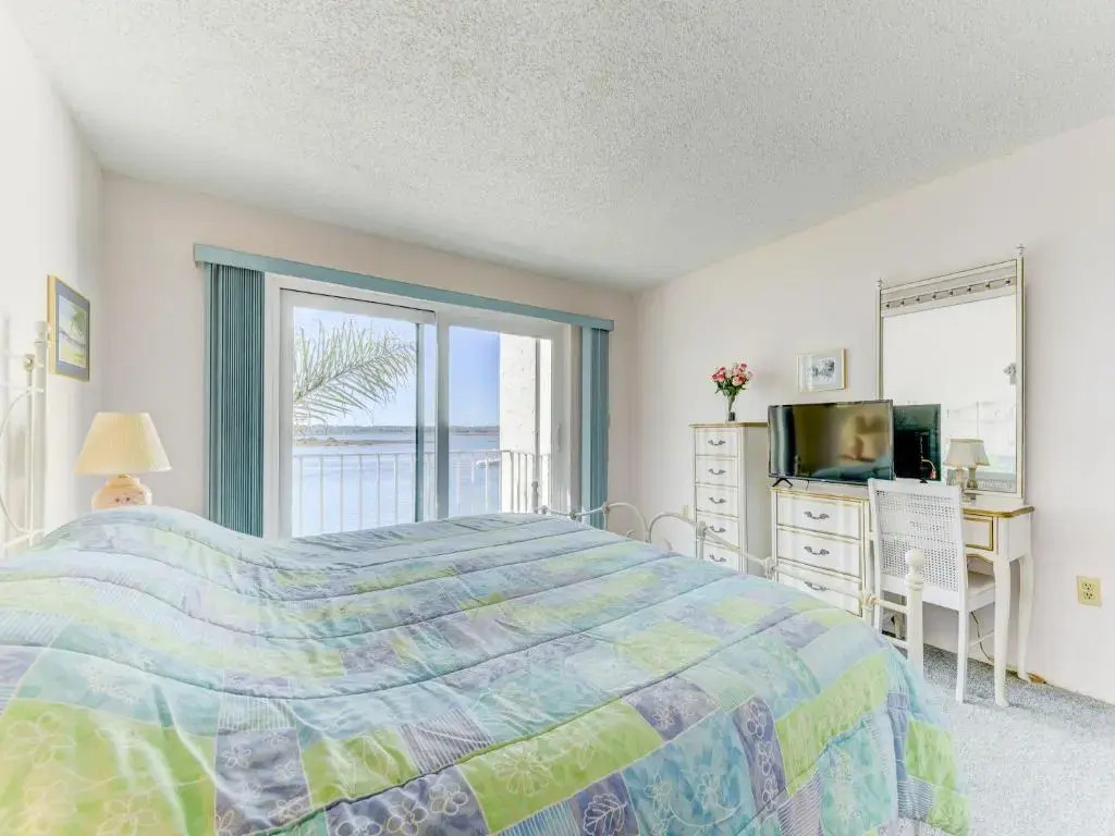 Point Matanzas D3, 2 Bedrooms, Pool Access, Boat Dock, Sleeps 4