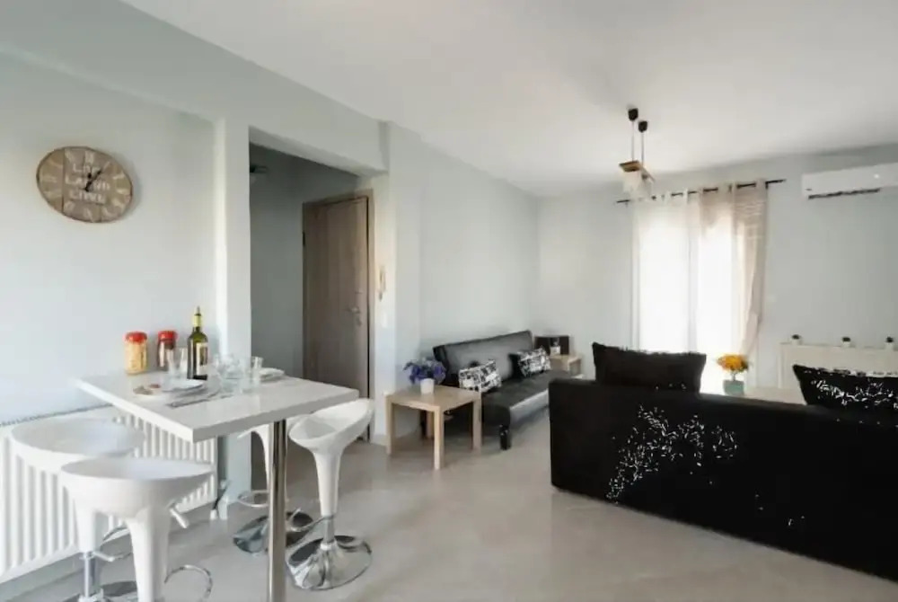 Bright Spacious Two-bedroom Apartment
