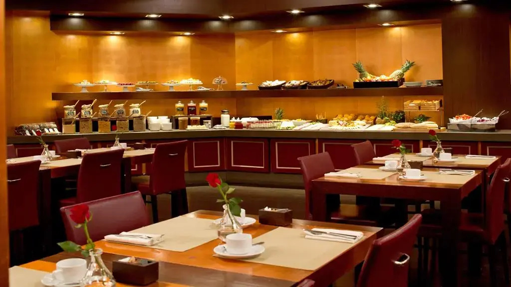 Отель Starhotels Metropole