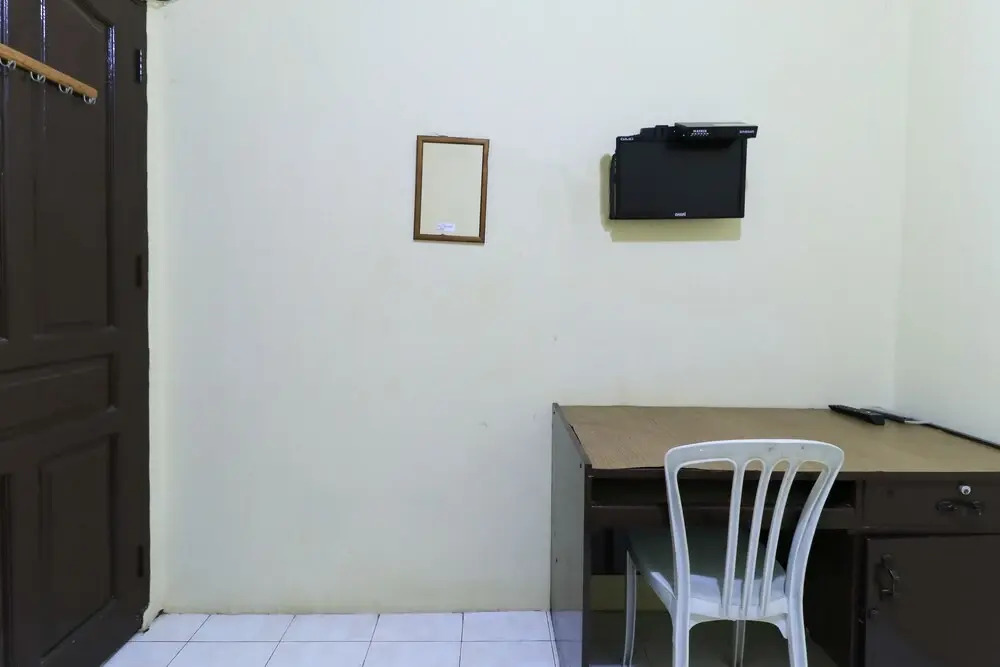 THE Hotel