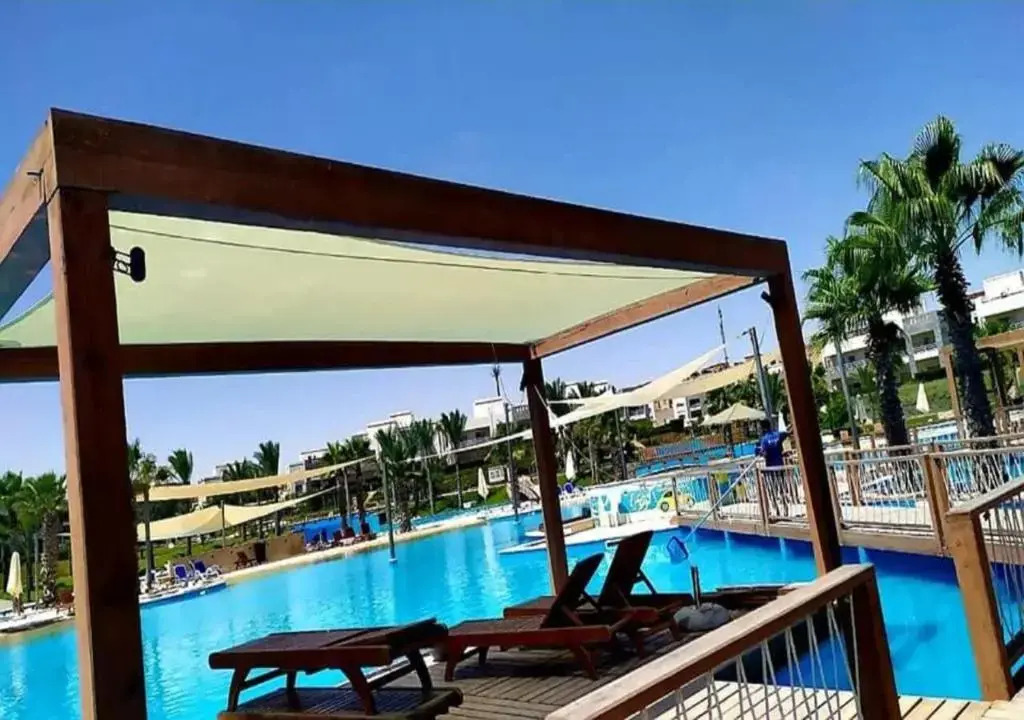 Amwaj North coast chalet families only