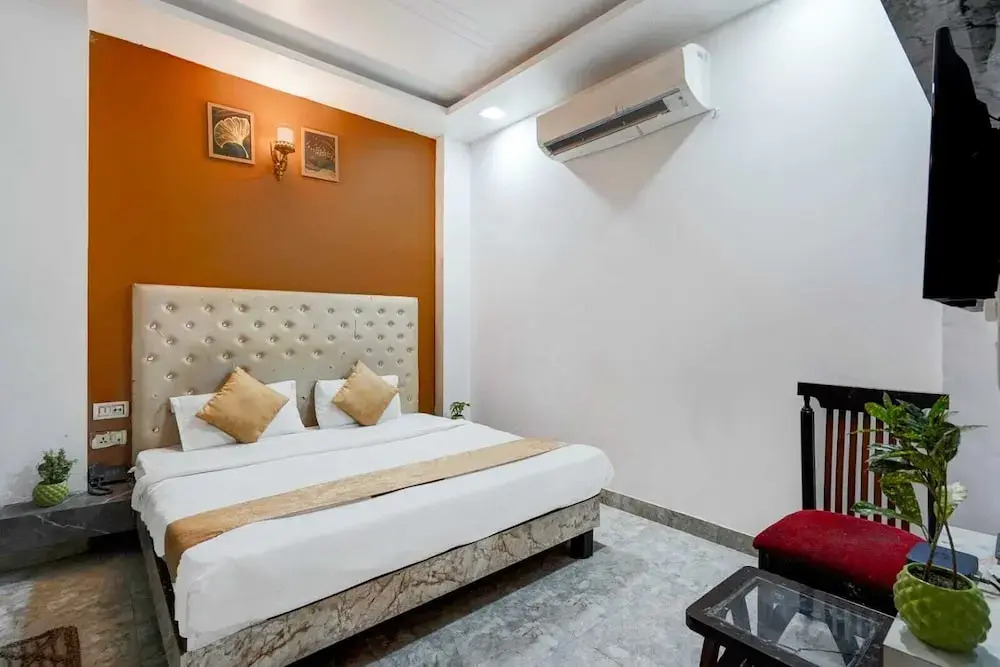 Hotel Season Grand Couple Friendly Pitampura