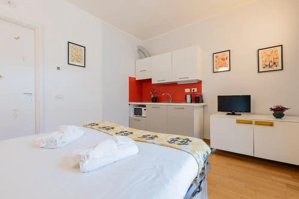 Priocca Mono 001 by Wonderful Italy
