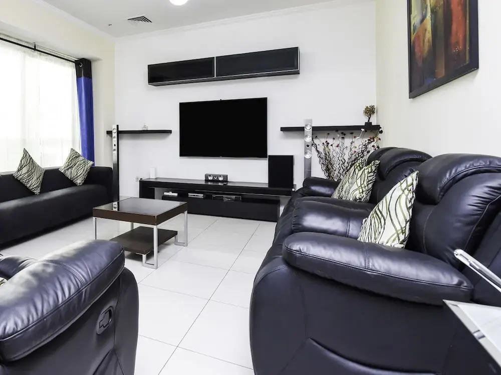OYO Home 164 2BHK Lake View