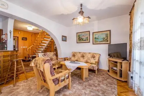 Apartments Majnaric
