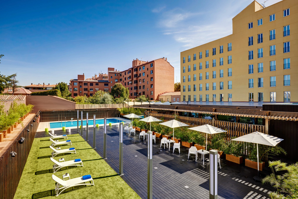 Отель Sercotel Alcalá 611