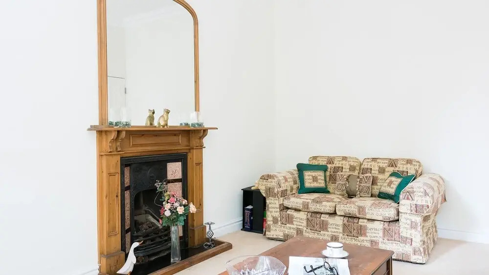 Traditional, Warm 1BR Flat in Maida Vale