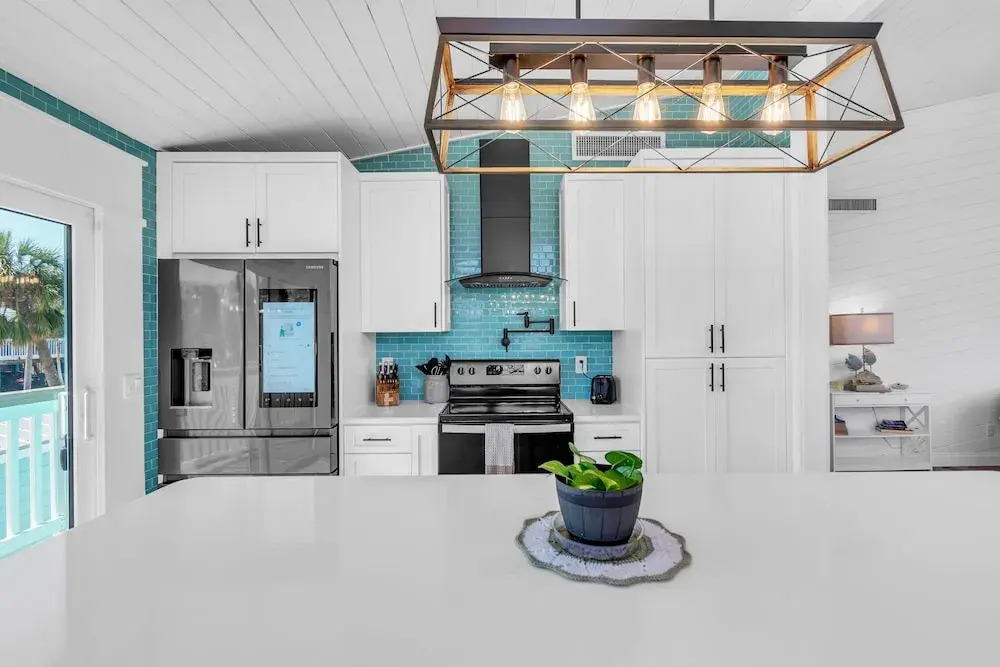 Bates Avenue House