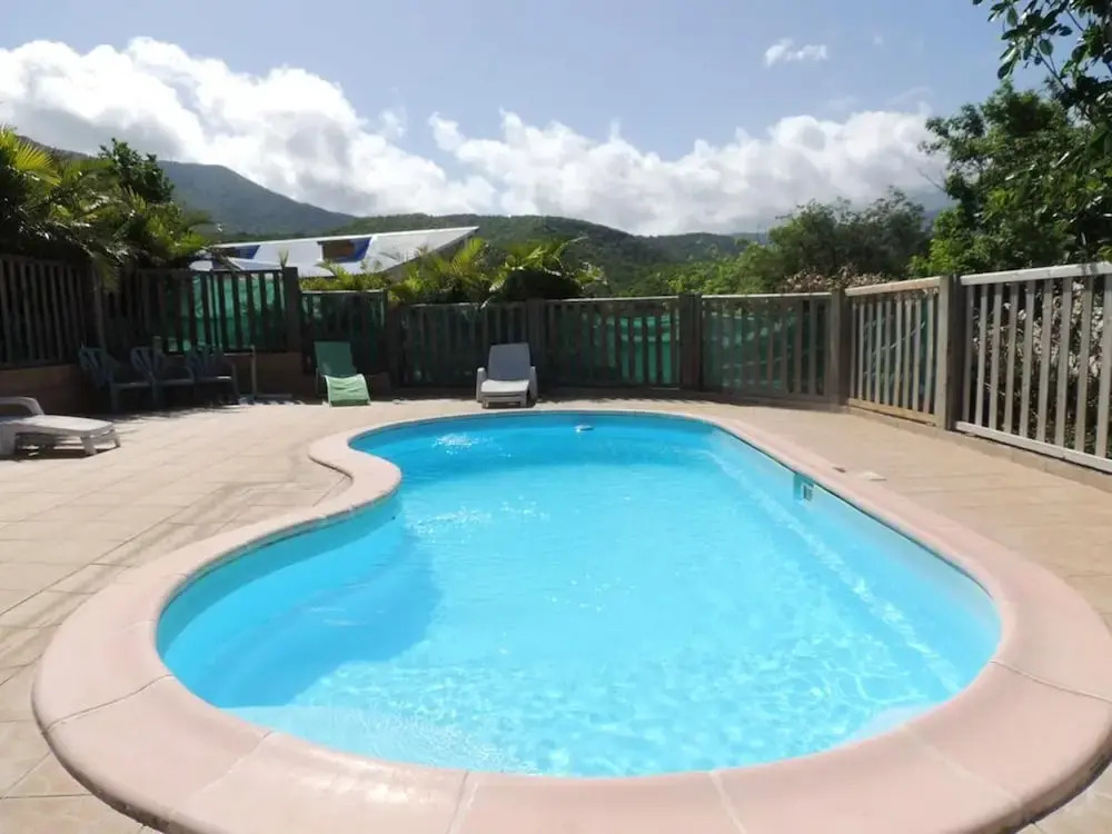 House with One Bedroom in Bouillante, with Wonderful Sea View, Shared Pool, Furnished Garden - 1 Km From the Beach