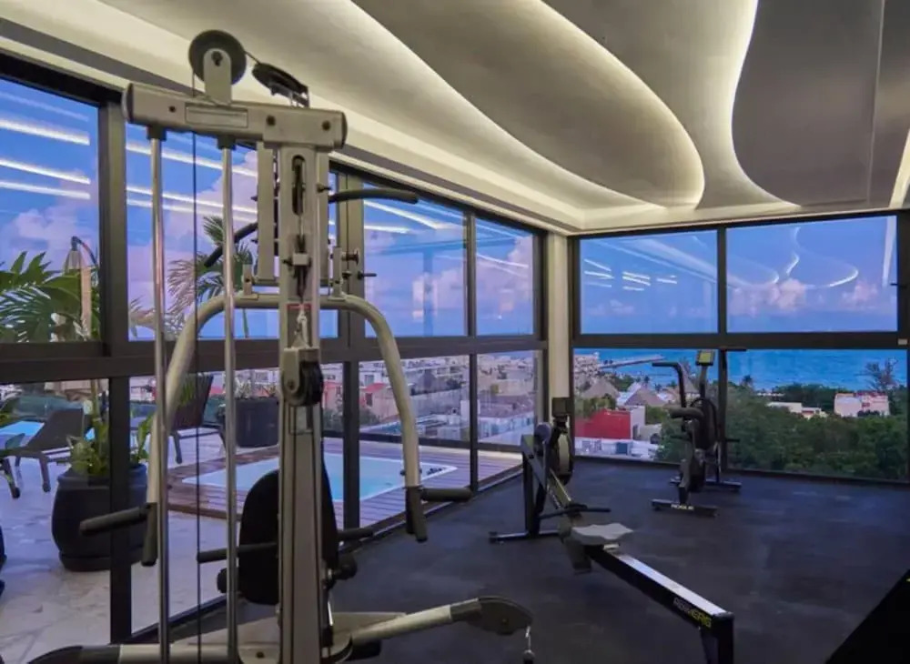 Luxury Sea view Studio on the 5th Av