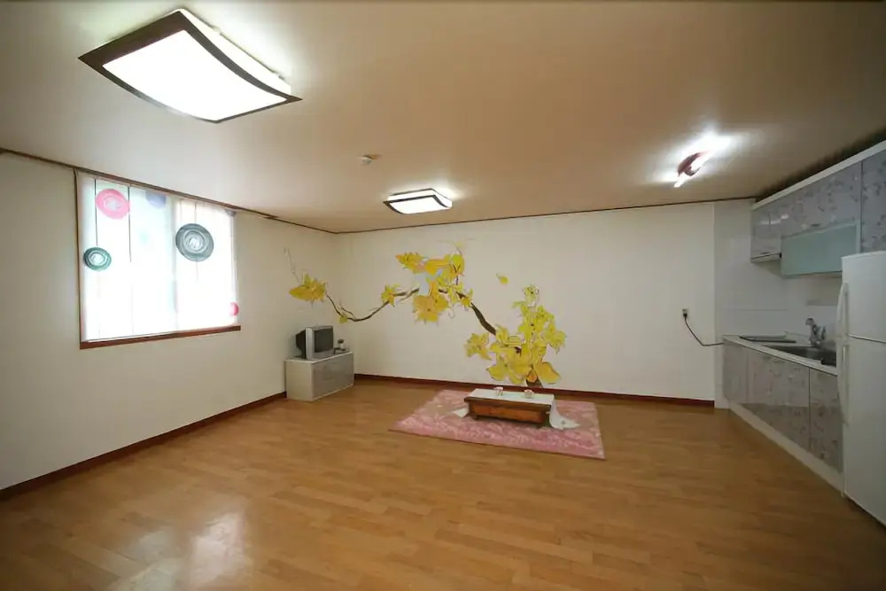 Taean Caribbean Heart Pension