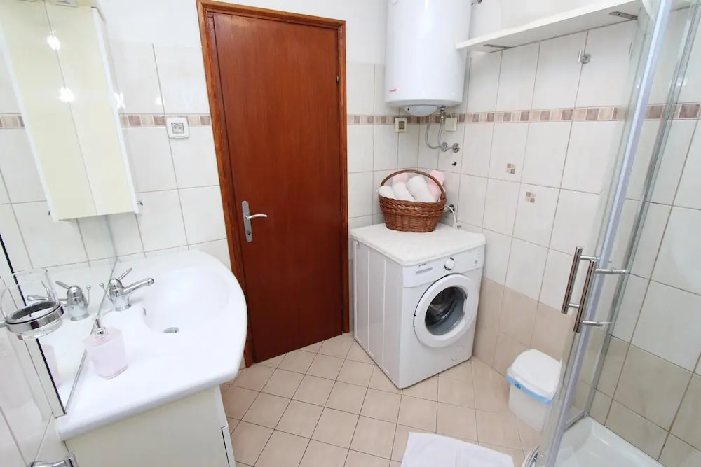 Apartments Pataj