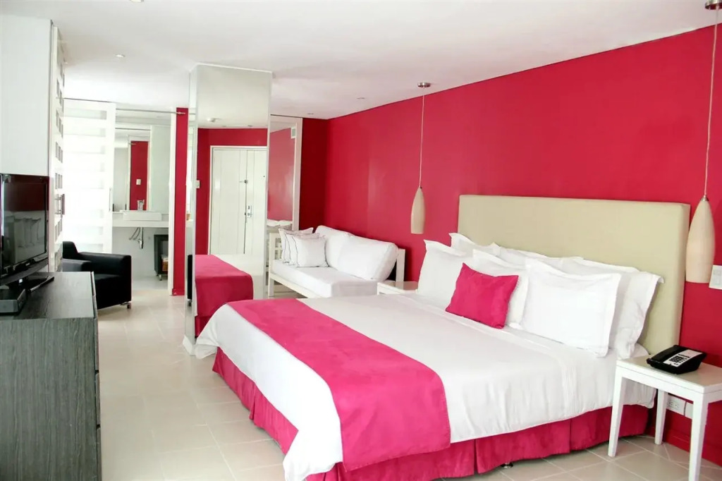 Country International Hotel