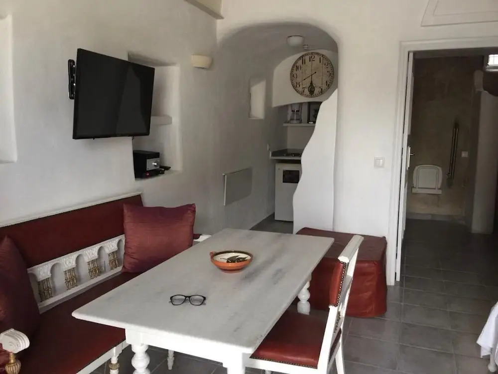 Timedrops Santorini Byzantine Villa