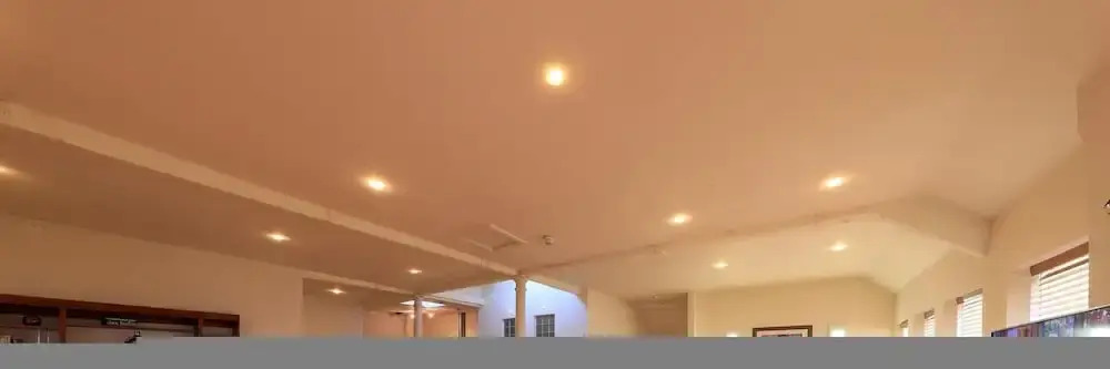 Exclusive Stunning Spacious Penthouse In The City