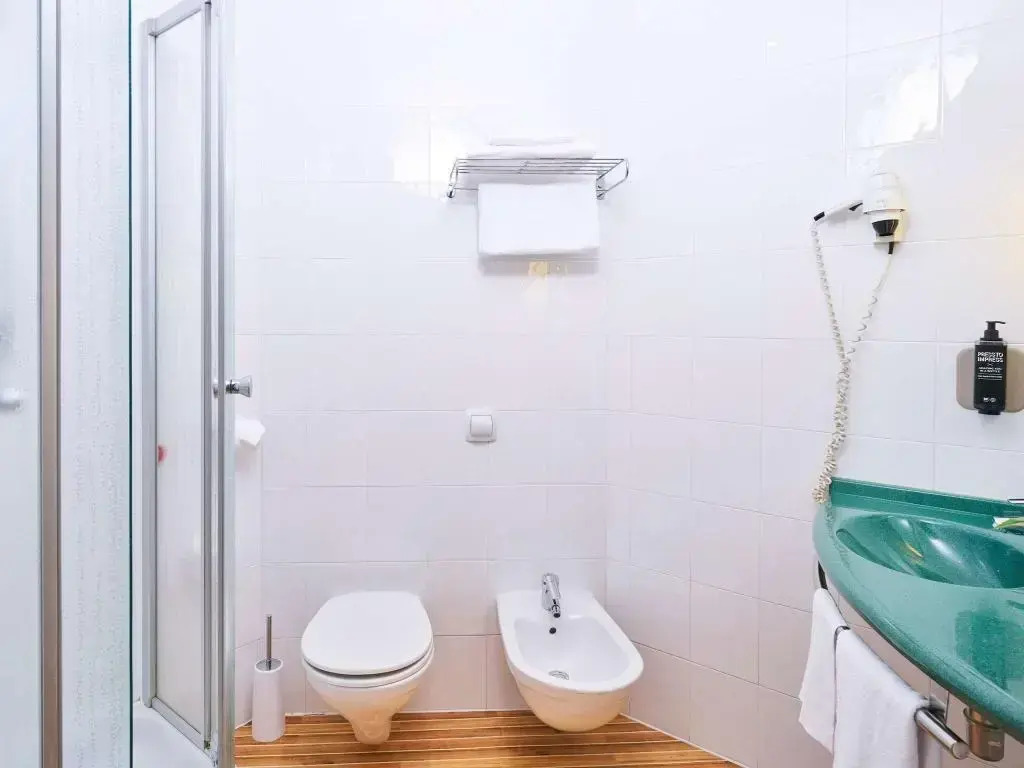 Ibis Como