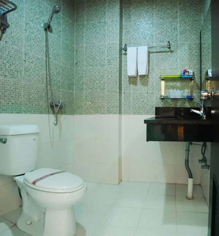 Boutique Holiday Hotel (Beihai Beibuwan Square)