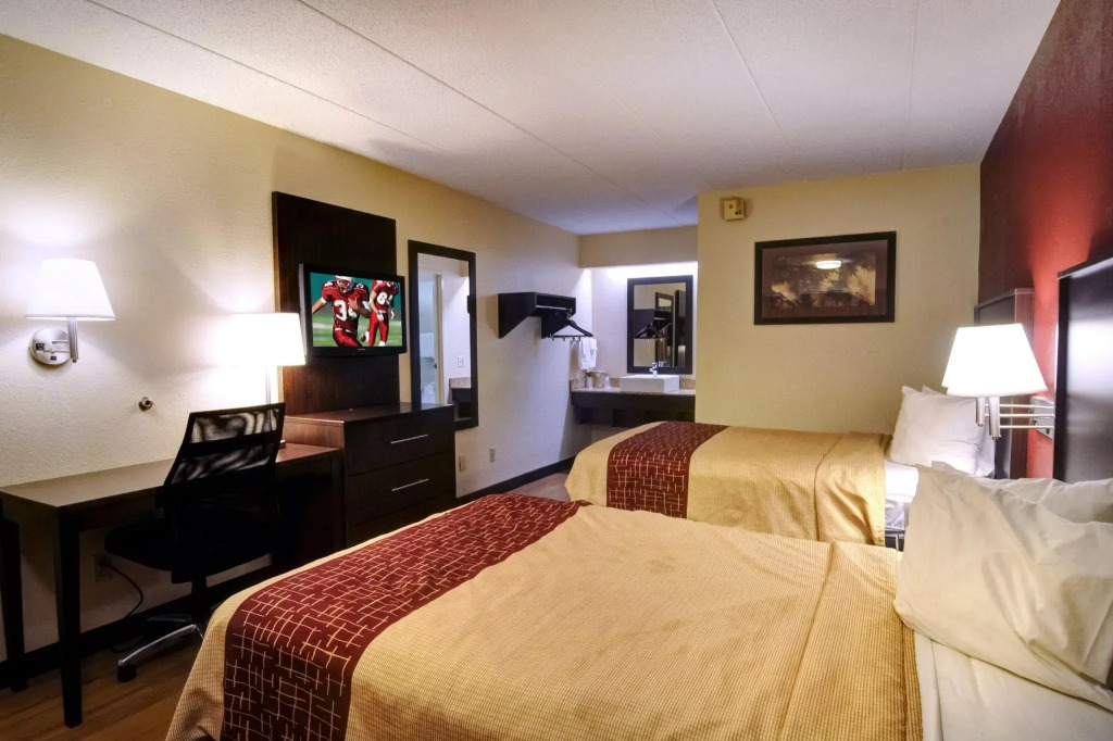 American Inn & Suites Bishop Airport Flint