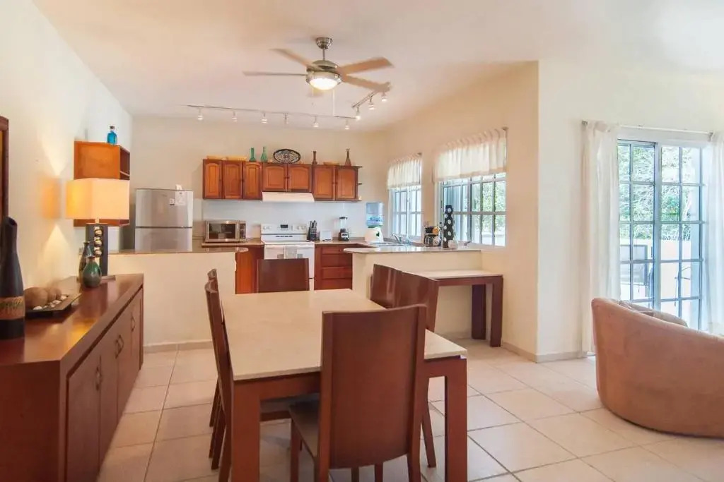 Lovely 4BR Condo in the Heart of Playa del Carmen!