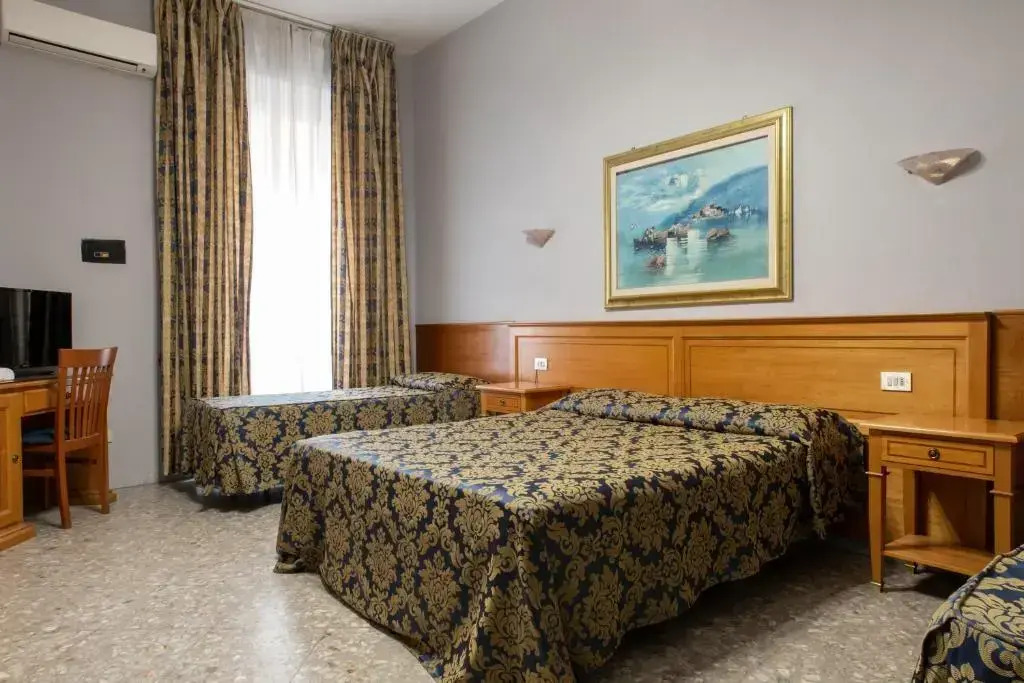 Hotel Philia