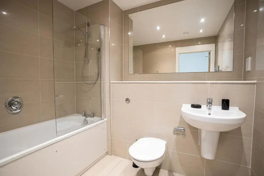 Luxe Apartments Bracknell Near Ascot, Legoland, Windsor, Lexicon - Free Parking & Gym
