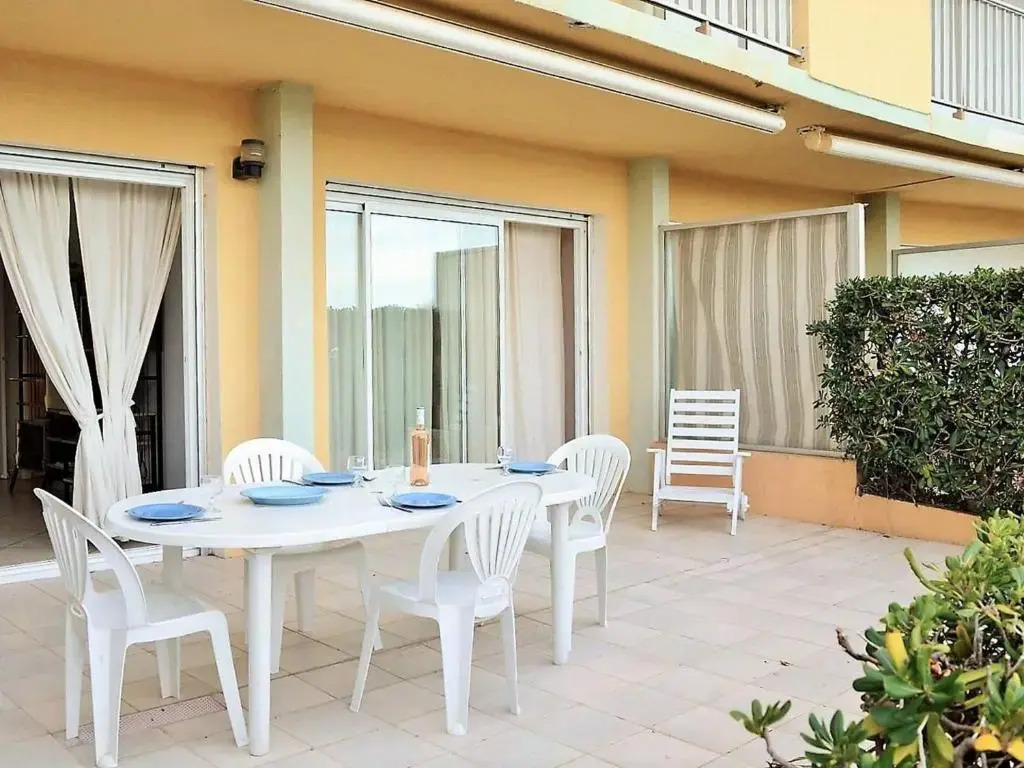 Appartement Le Lavandou, 2 pièces, 4 personnes - FR-1-251-210