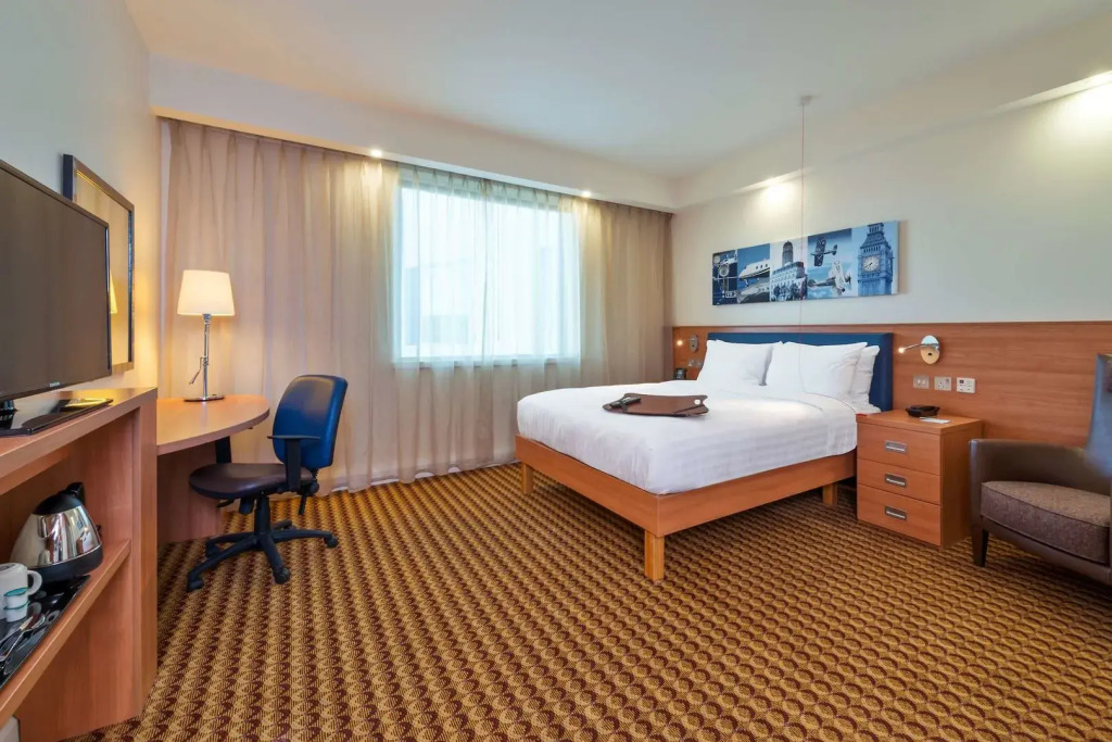 Hampton by Hilton Luton Airport