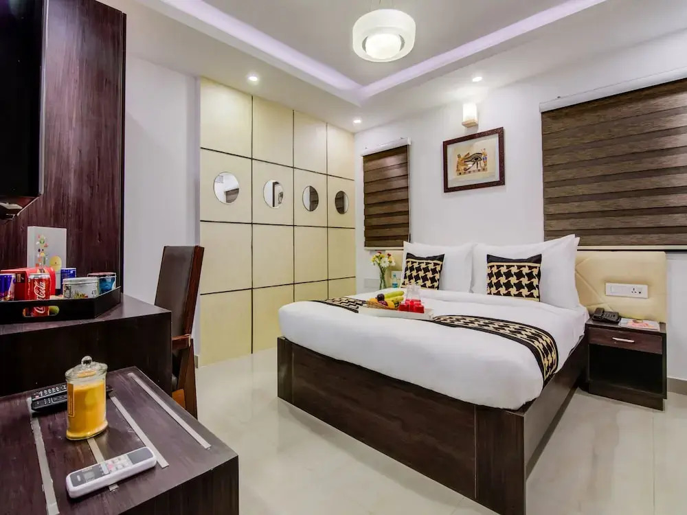 Collection O 30015 Kanaka Grand Hebbal
